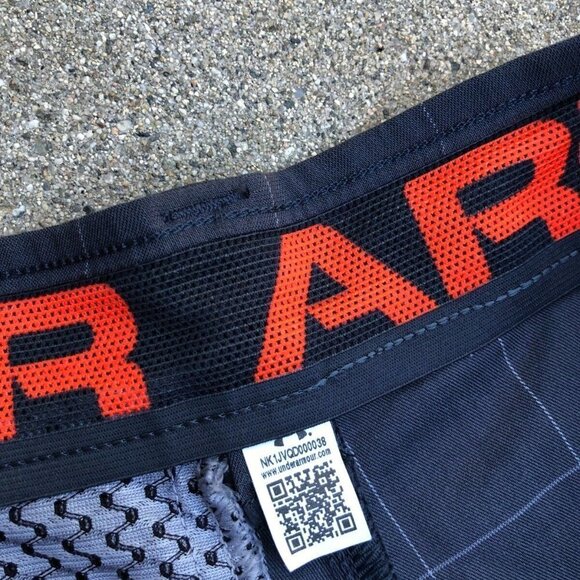 UNDER ARMOUR Moisture Wicking Golfing Shorts Men's Plaid Lightweight Grey​​​​​​​ - Picture 4 of 6